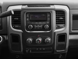 Ram 3500 2017 4x2 Tradesman 4dr Crew Cab 8 ft. LB SRW Pickup
