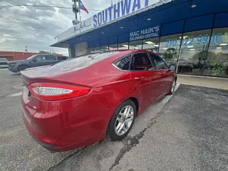 Ford Fusion 2016 SE 4dr Sedan