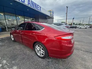 Ford Fusion 2016 SE 4dr Sedan