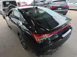 Hyundai ELANTRA 2021 Limited 4dr Sedan