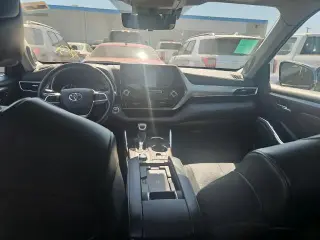 Toyota Highlander 2022 AWD Platinum 4dr SUV
