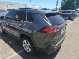 Toyota RAV4 2021 XLE 4dr SUV