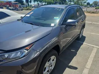 Toyota RAV4 2021 XLE 4dr SUV