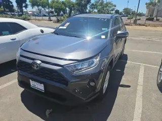 Toyota RAV4 2021 XLE 4dr SUV