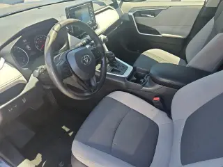 Toyota RAV4 2021 XLE 4dr SUV