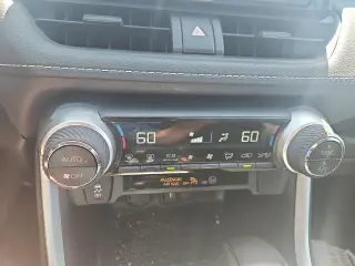 Toyota RAV4 Hybrid 2021 AWD LE 4dr SUV