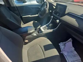Toyota RAV4 Hybrid 2021 AWD LE 4dr SUV