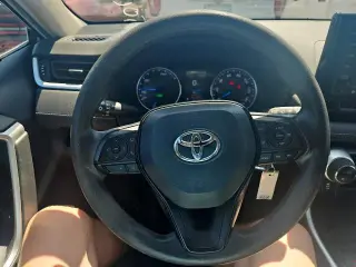 Toyota RAV4 Hybrid 2021 AWD LE 4dr SUV