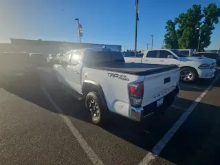 Toyota Tacoma 2023 4x2 TRD Off-Road 4dr Double Cab 5.0 ft SB