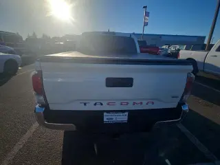 Toyota Tacoma 2023 4x2 TRD Off-Road 4dr Double Cab 5.0 ft SB
