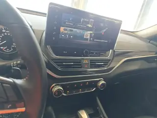 Nissan Altima 2023 2.5 SR 4dr Sedan