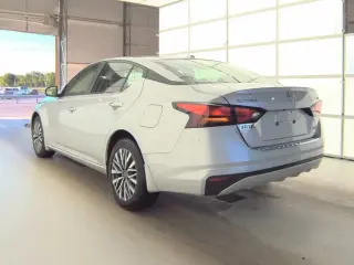 Nissan Altima 2023 AWD 2.5 SV 4dr Sedan