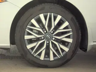 Nissan Altima 2023 AWD 2.5 SV 4dr Sedan