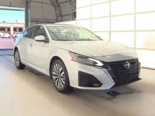 Nissan Altima 2023 AWD 2.5 SV 4dr Sedan