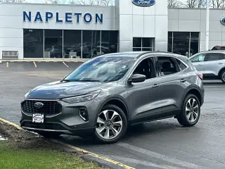 Ford Escape 2023 AWD Platinum 4dr SUV