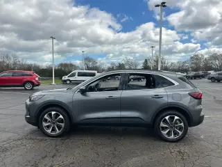 Ford Escape 2023 AWD Platinum 4dr SUV