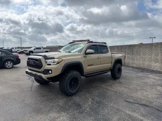 Toyota Tacoma 2018 4x4 TRD Pro 4dr Double Cab 5.0 ft SB 6M
