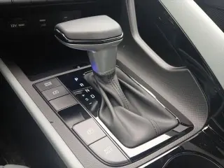 Hyundai ELANTRA Hybrid 2025 Limited 4dr Sedan