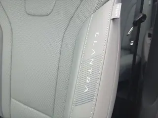 Hyundai ELANTRA Hybrid 2025 Limited 4dr Sedan
