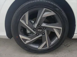 Hyundai ELANTRA Hybrid 2025 Limited 4dr Sedan