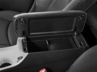Toyota Prius 2017 Three Touring 4dr Hatchback