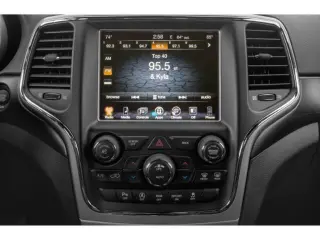 Jeep Grand Cherokee 2019 4x2 Laredo 4dr SUV