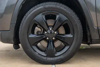 Jeep Cherokee 2020 Latitude Plus 4dr SUV