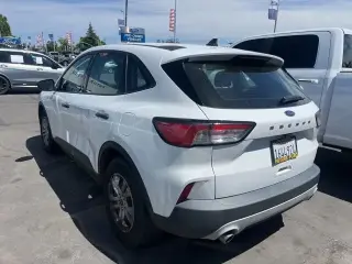 Ford Escape 2022 S 4dr SUV