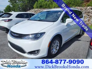 Chrysler Pacifica 2018 Touring L Plus 4dr Mini-Van