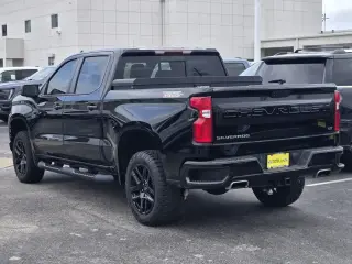 Chevrolet Silverado 1500 Limited 2022 4x4 LT Trail Boss 4dr Crew Cab 6.6 ft. SB