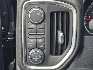 Chevrolet Silverado 1500 Limited 2022 4x4 LT Trail Boss 4dr Crew Cab 6.6 ft. SB