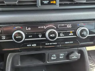 Honda Pilot 2024 AWD Touring 4dr SUV