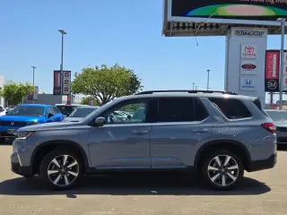 Honda Pilot 2024 AWD Touring 4dr SUV