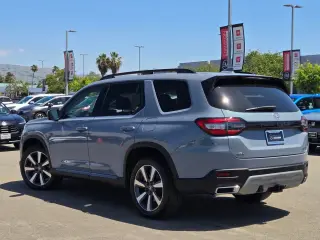 Honda Pilot 2024 AWD Touring 4dr SUV