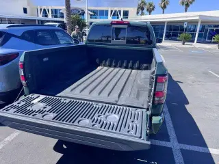 Nissan Frontier 2022 4x4 SV 4dr Crew Cab 6.1 ft. LB