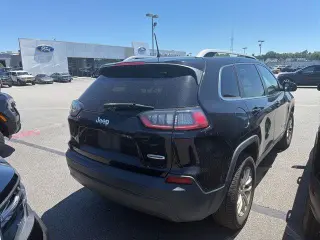 Jeep Cherokee 2019 4x4 Latitude 4dr SUV