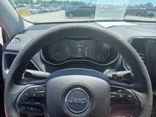 Jeep Cherokee 2019 4x4 Latitude 4dr SUV