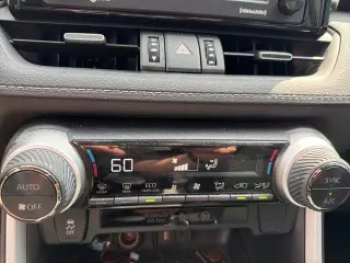 Toyota RAV4 Hybrid 2022 AWD XLE Premium 4dr SUV