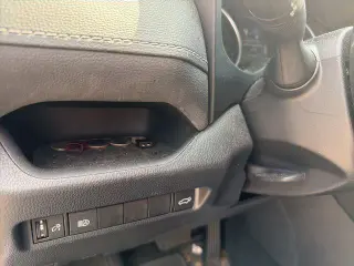 Toyota RAV4 Hybrid 2022 AWD XLE Premium 4dr SUV