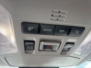 Toyota RAV4 Hybrid 2022 AWD XLE Premium 4dr SUV