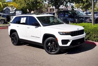 Jeep Grand Cherokee 2023 4x4 Laredo X 4dr SUV