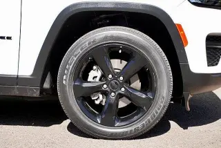Jeep Grand Cherokee 2023 4x4 Laredo X 4dr SUV