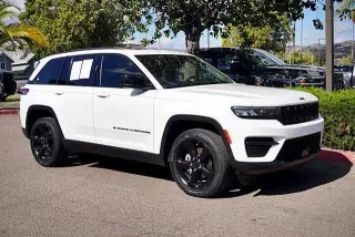 Jeep Grand Cherokee 2023 4x4 Laredo X 4dr SUV