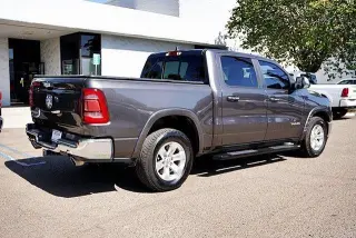 Ram 1500 2019 4x2 Laramie 4dr Crew Cab 5.6 ft. SB Pickup