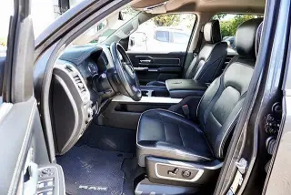 Ram 1500 2019 4x2 Laramie 4dr Crew Cab 5.6 ft. SB Pickup