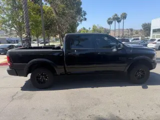 Ram 1500 Classic 2022 4x4 SLT 4dr Crew Cab 5.5 ft. SB Pickup
