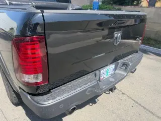Ram 1500 Classic 2022 4x4 SLT 4dr Crew Cab 5.5 ft. SB Pickup
