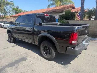 Ram 1500 Classic 2022 4x4 SLT 4dr Crew Cab 5.5 ft. SB Pickup
