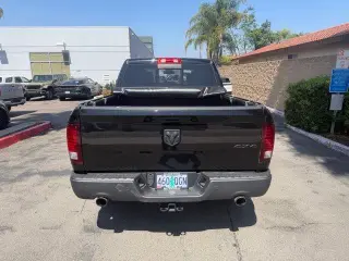 Ram 1500 Classic 2022 4x4 SLT 4dr Crew Cab 5.5 ft. SB Pickup