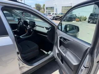 Toyota RAV4 Hybrid 2022 AWD LE 4dr SUV